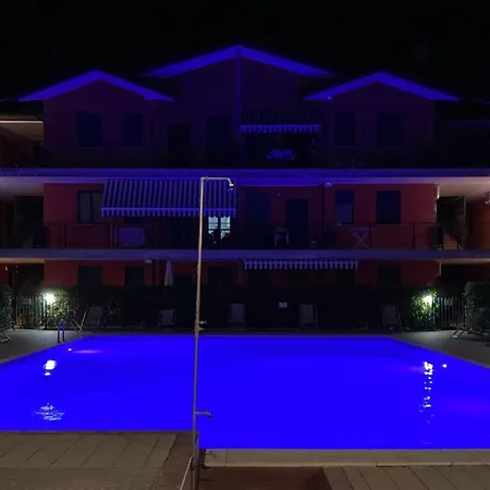 Corallo Con Piscina فيلة